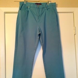 Gloria Vanderbilt Amanda Fit Light Blue Jeans